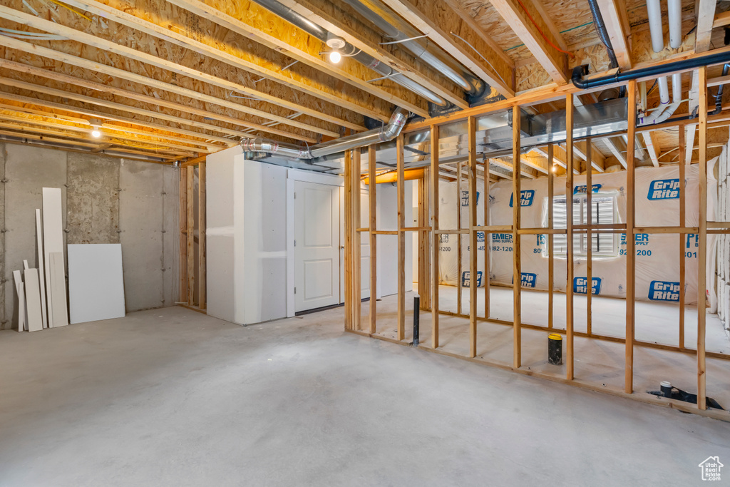 231 W 1160 N #15 Tooele, UT 84074
