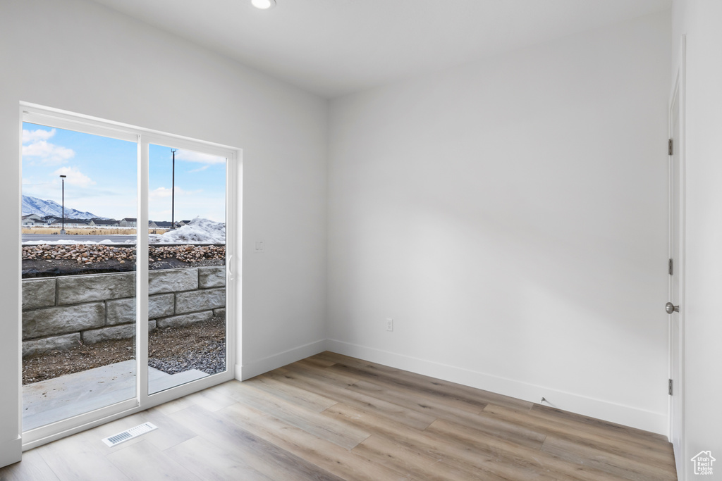231 W 1160 N #15 Tooele, UT 84074