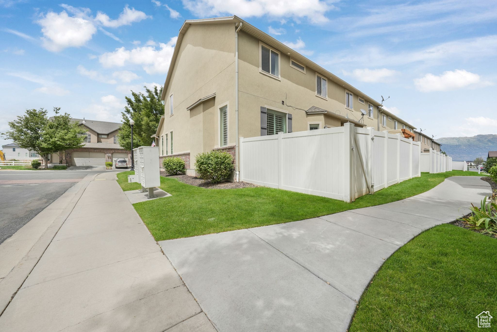 83 W APACHE RD Saratoga Springs, UT 84045