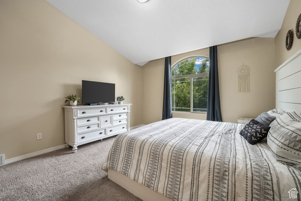 83 W APACHE RD Saratoga Springs, UT 84045
