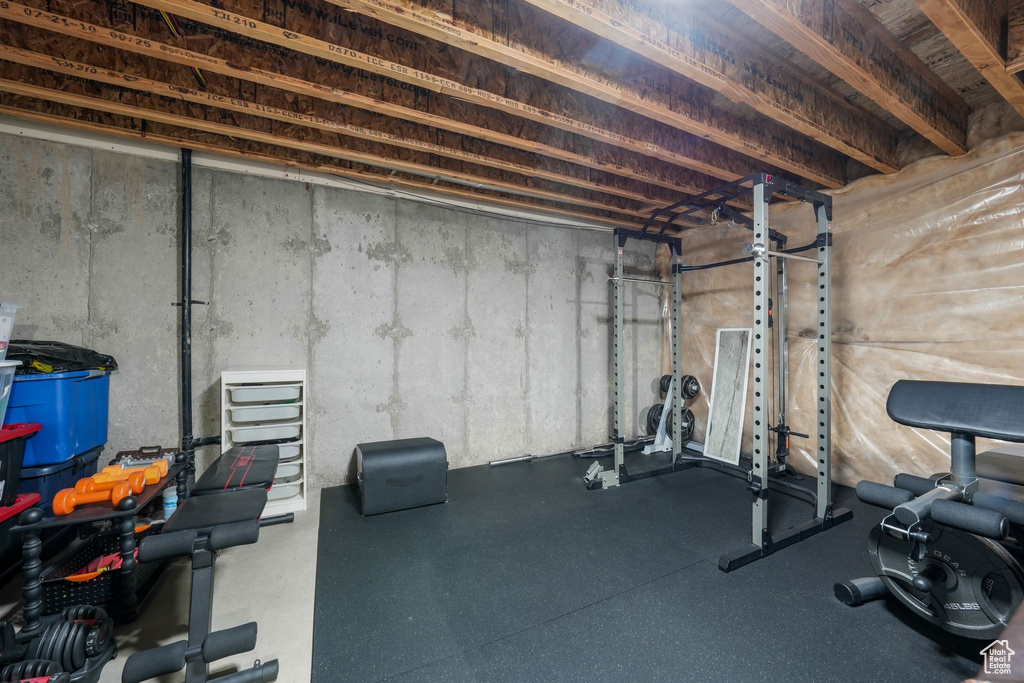 83 W APACHE RD Saratoga Springs, UT 84045