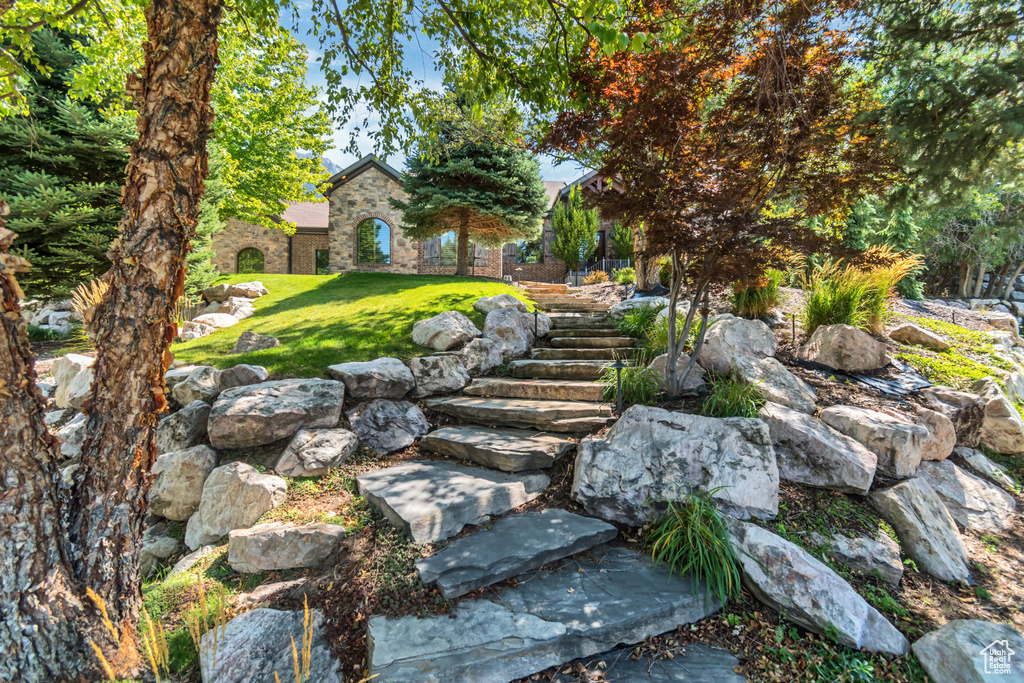 46 E LONE HOLLOW DR Sandy, UT 84092