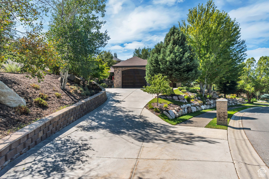 46 E LONE HOLLOW DR Sandy, UT 84092