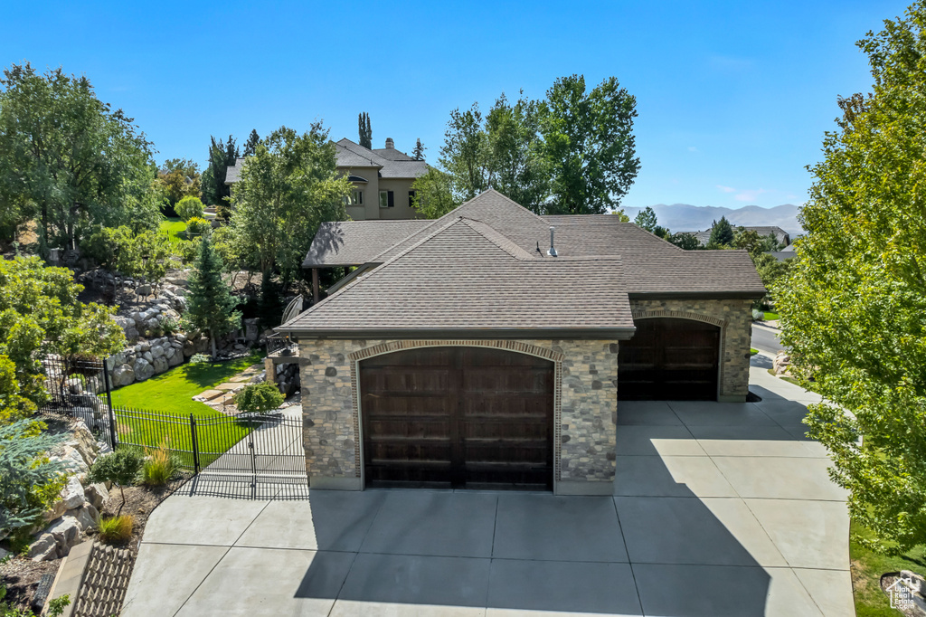 46 E LONE HOLLOW DR Sandy, UT 84092