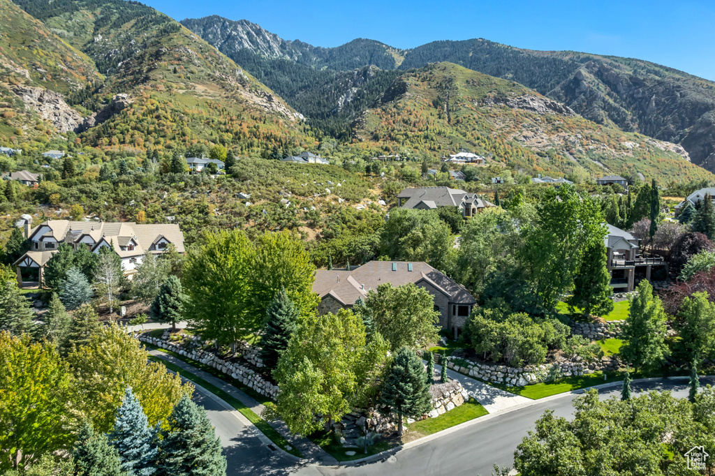 46 E LONE HOLLOW DR Sandy, UT 84092