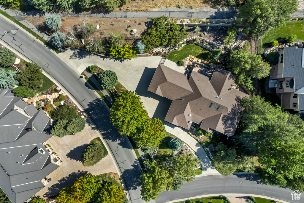 46 E LONE HOLLOW DR Sandy, UT 84092