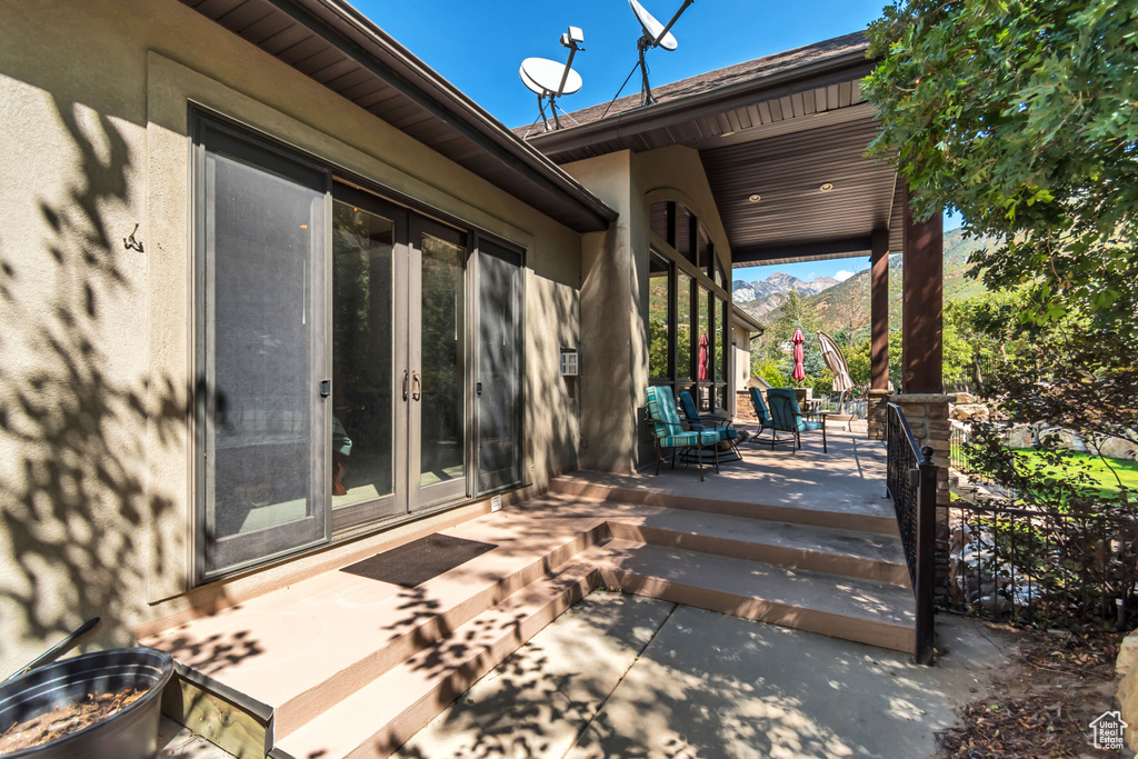 46 E LONE HOLLOW DR Sandy, UT 84092