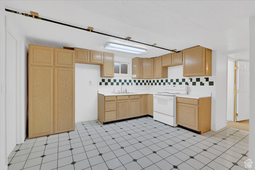 Photo 15 for MLS #2112065 at 363 W 880 North