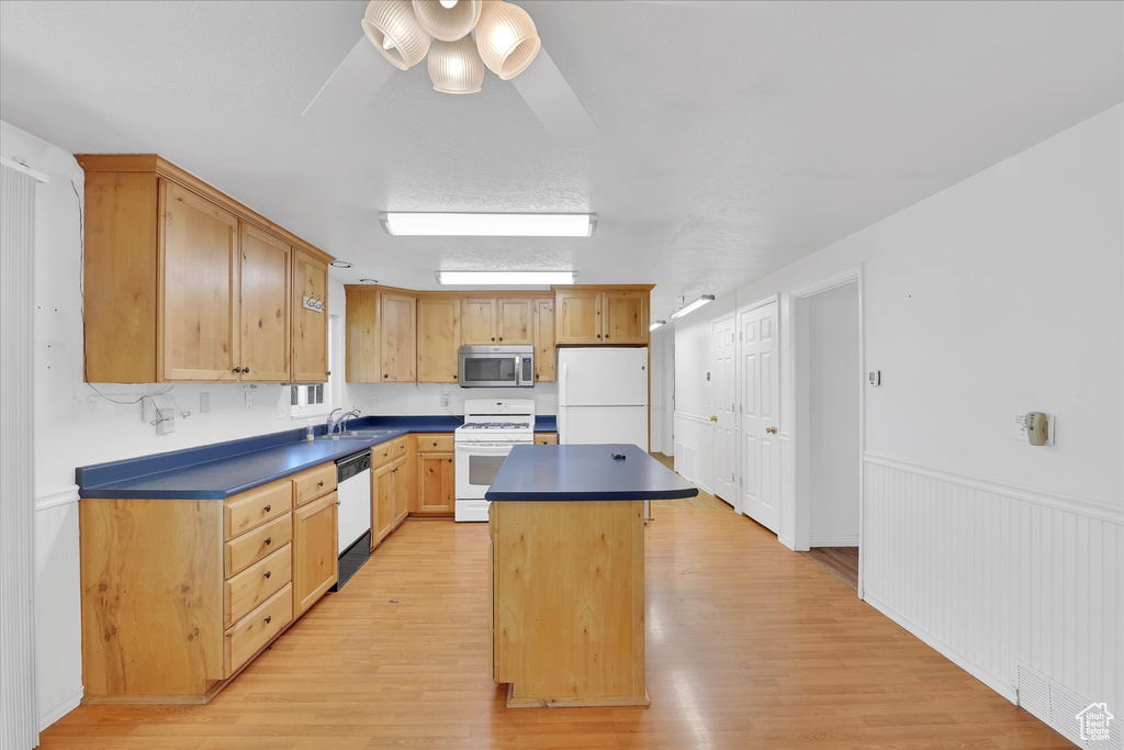 Photo 6 for MLS #2112065 at 363 W 880 North