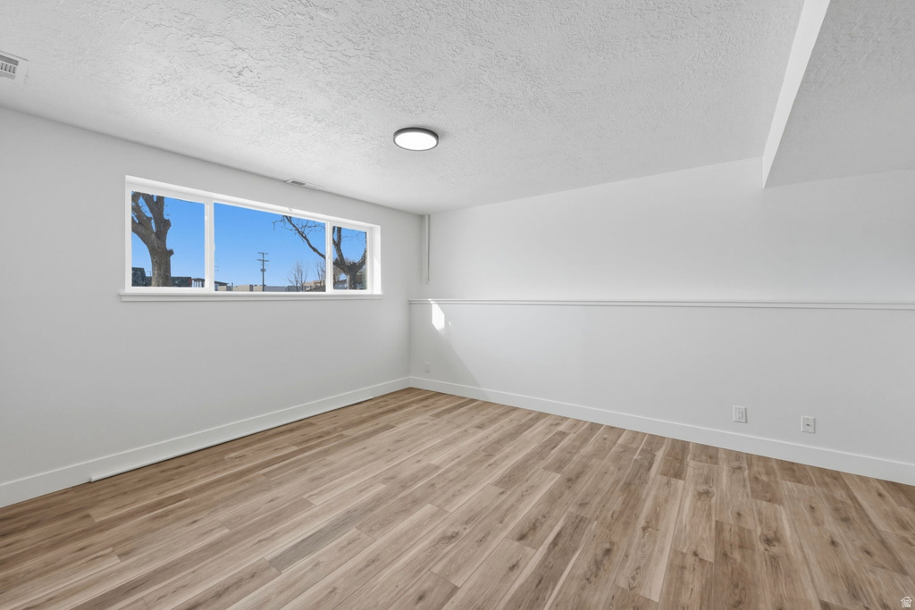 2826 N 1600 E Layton, UT 84040