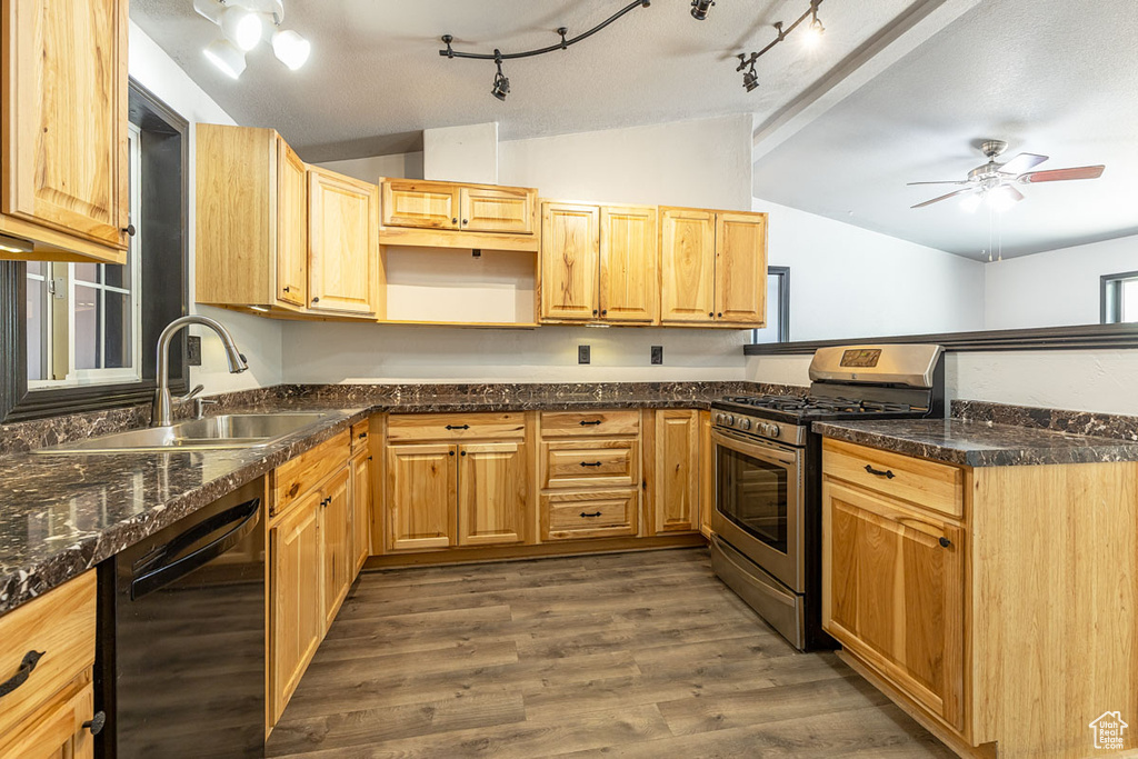 Photo 13 for MLS #2112084 at 4975 N Tomahawk Dr