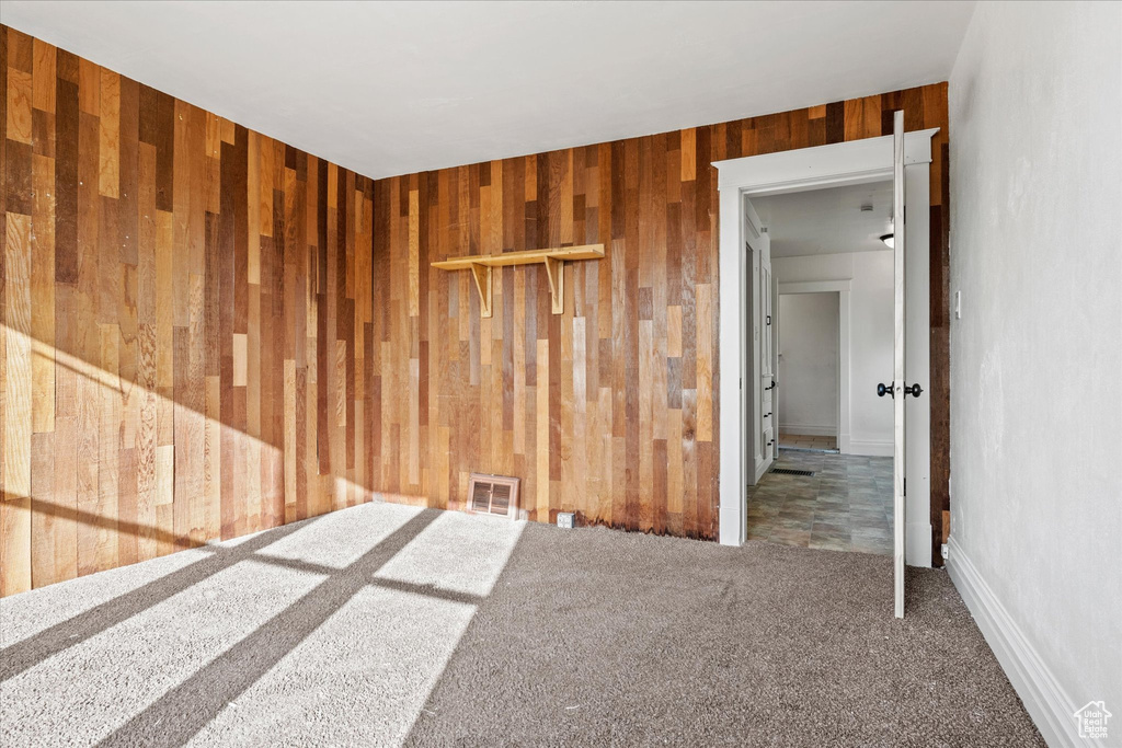 Photo 23 for MLS #2112085 at 3048 Ogden Ave