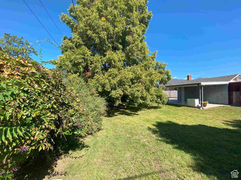 1244 E LORRAINE DR Salt Lake City, UT 84106