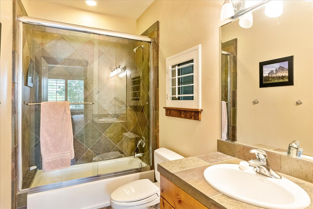 4757 S MEADOWVIEW RD Murray, UT 84107