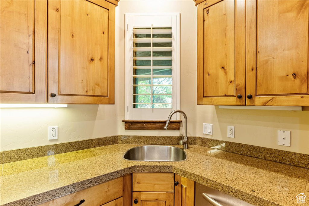 4757 S MEADOWVIEW RD Murray, UT 84107