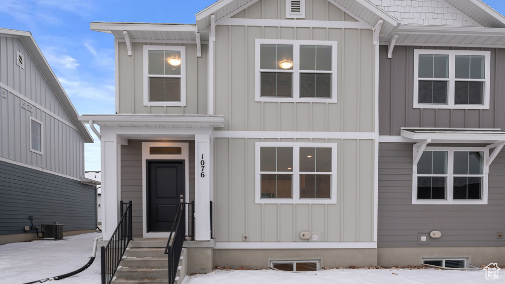 Photo 2 for MLS #2112104 at 1076 E 1930 South #422