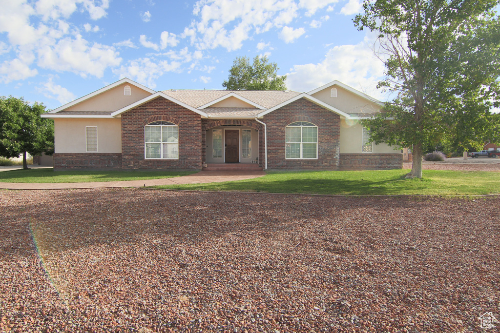 Photo 2 for MLS #2112129 at 4211 Valle Del Sol