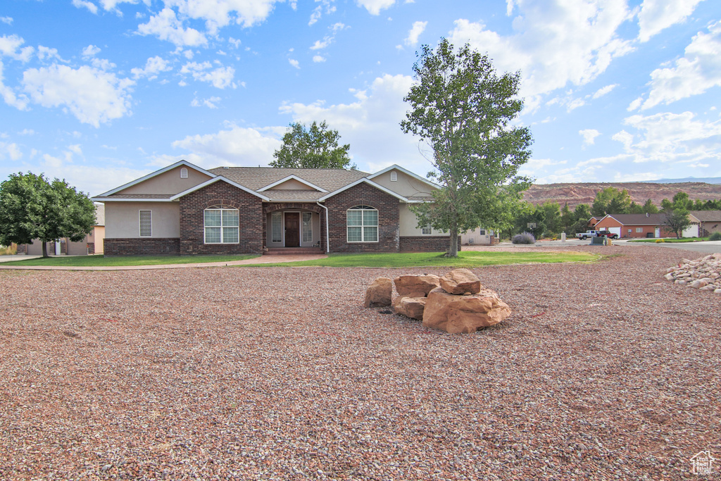 Photo 3 for MLS #2112129 at 4211 Valle Del Sol