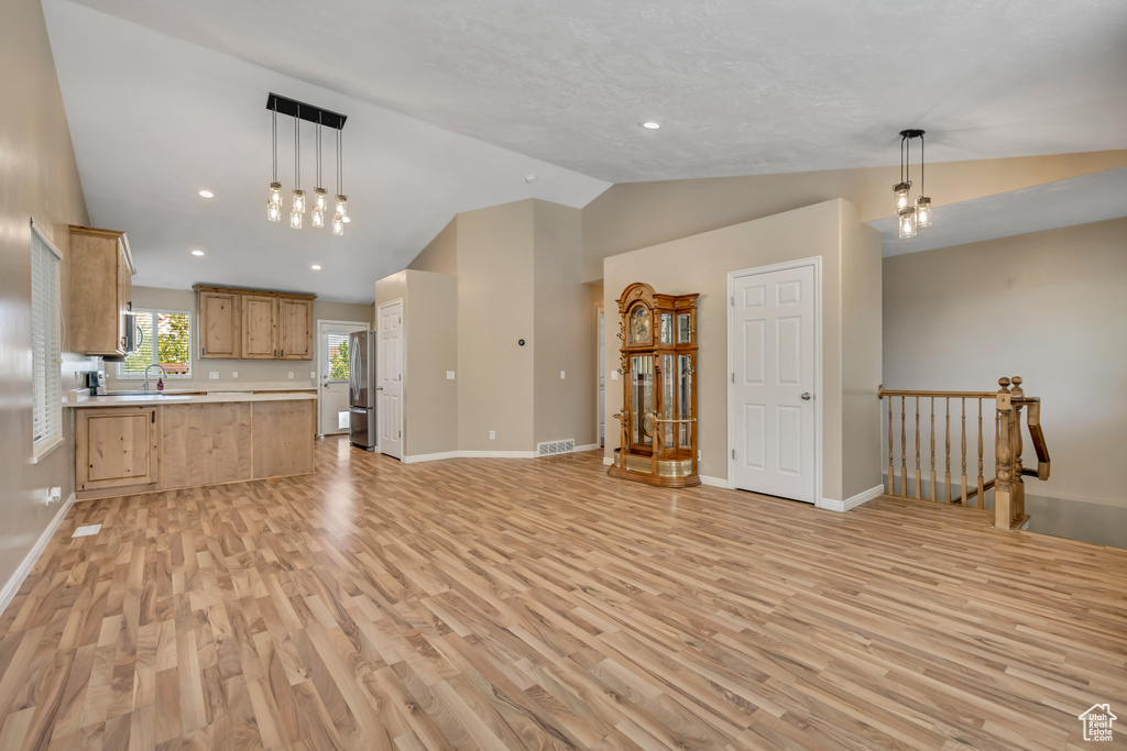 4072 W JUNIPER HILLS DR South Jordan, UT 84009