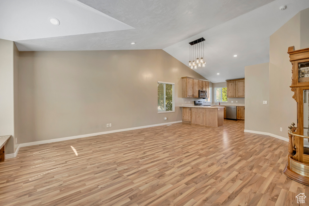 4072 W JUNIPER HILLS DR South Jordan, UT 84009