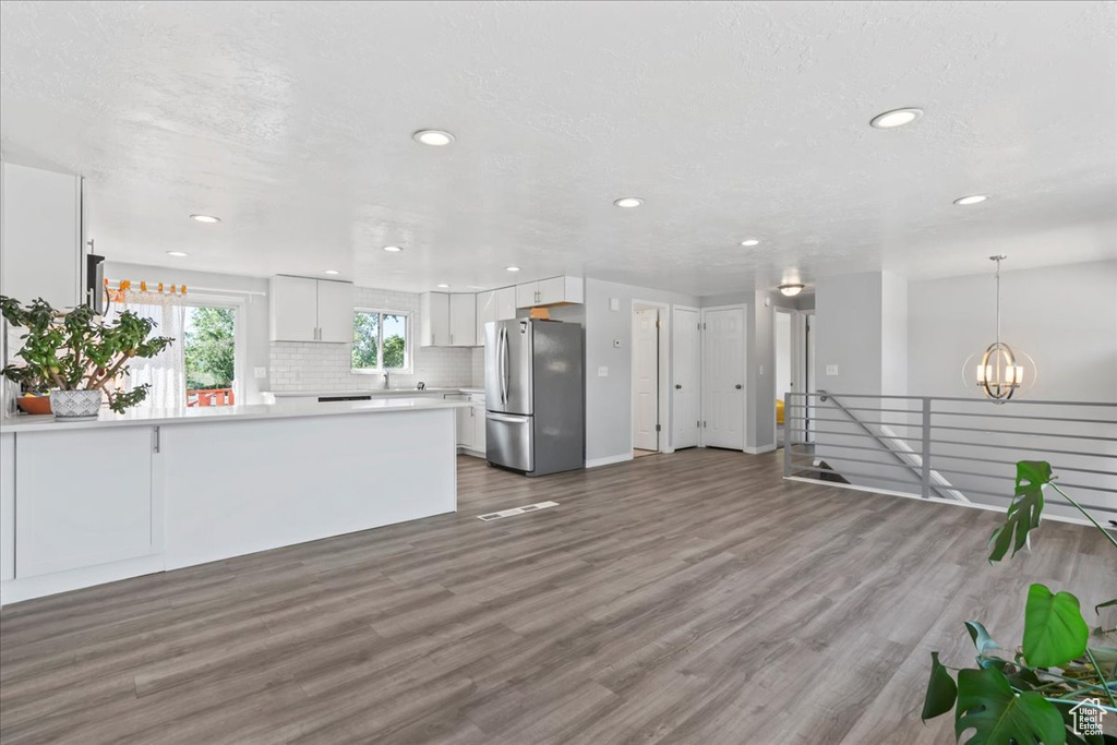 10268 S 570 E Sandy, UT 84070