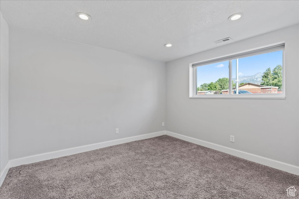 10268 S 570 E Sandy, UT 84070