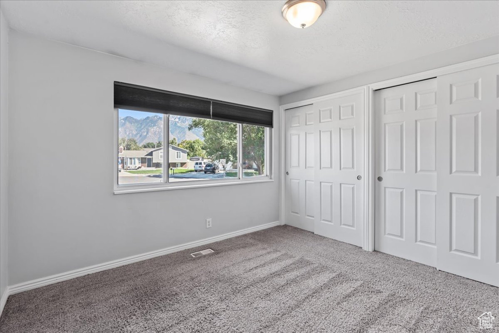 10268 S 570 E Sandy, UT 84070