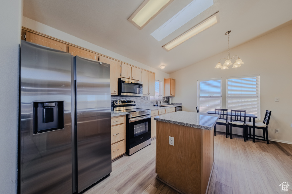 3935 E MOUNTAIN DR Kanab, UT 84741