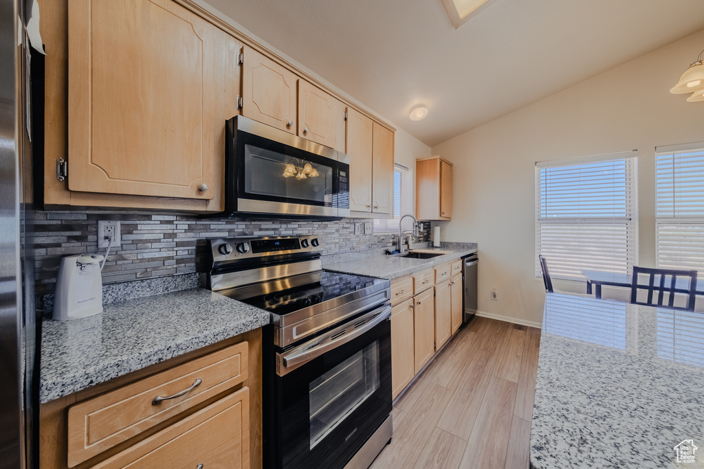 3935 E MOUNTAIN DR Kanab, UT 84741