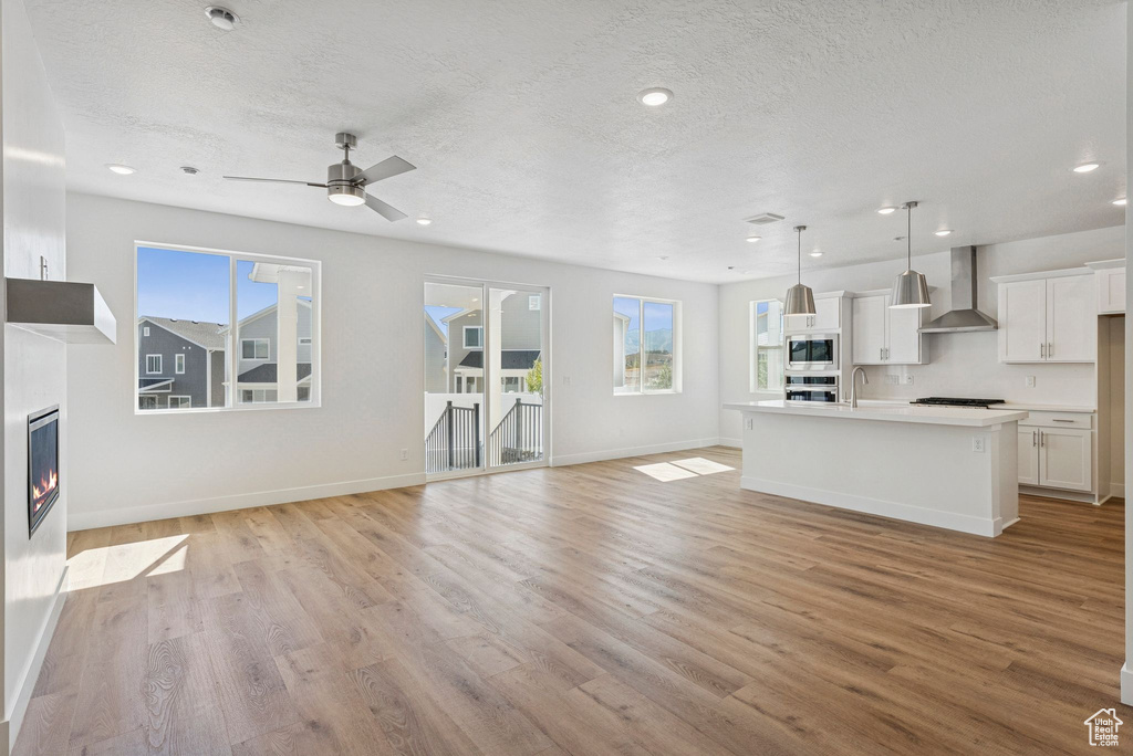 Photo 10 for MLS #2112178 at 7197 Woods Rose Dr