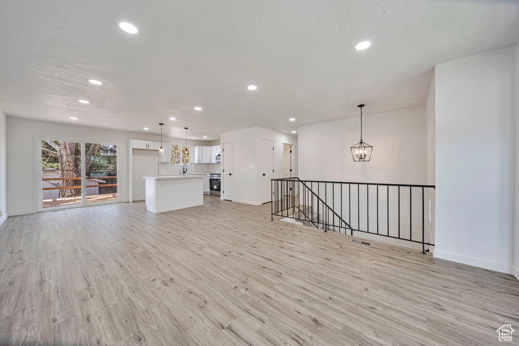 Photo 8 for MLS #2112188 at 5512 S 3320 West