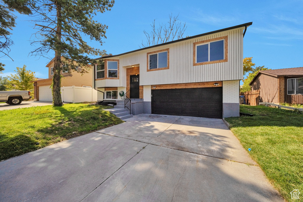 Photo 2 for MLS #2112188 at 5512 S 3320 West