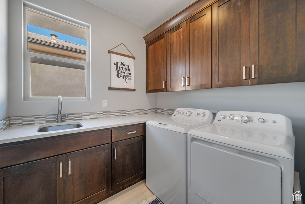 397 S LEONI WAY Washington, UT 84780