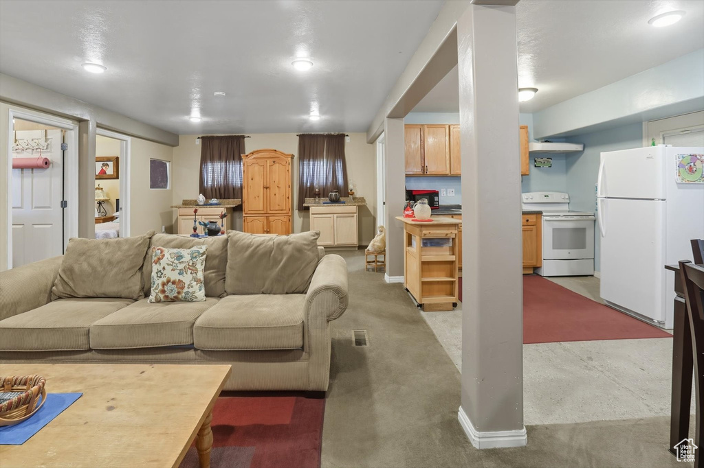 12715 N 7200 W Garland, UT 84312