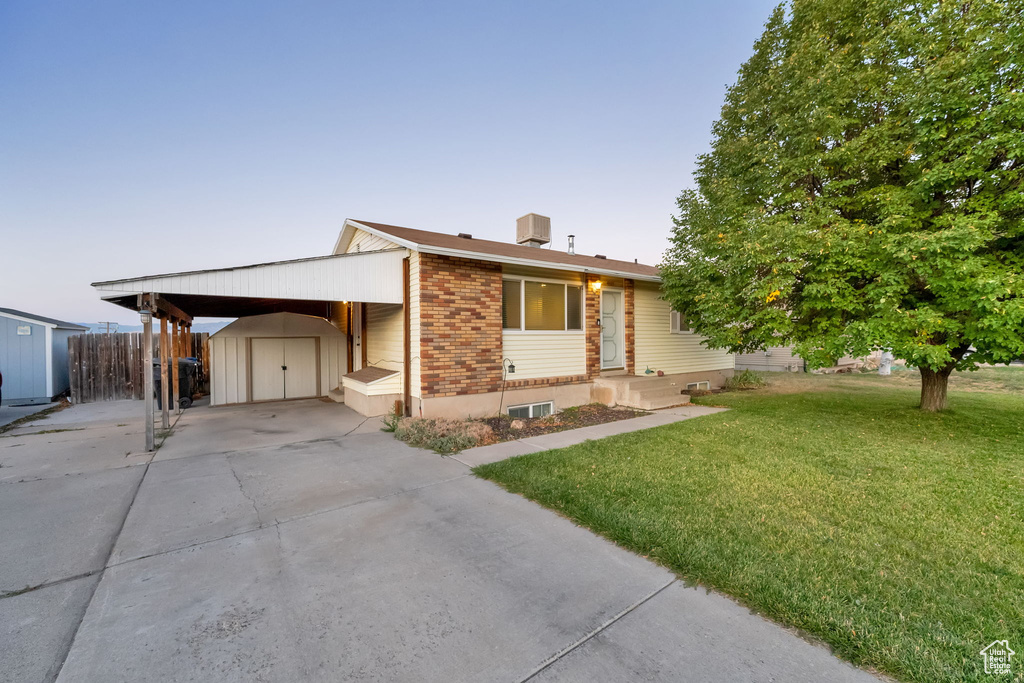 Photo 2 for MLS #2112199 at 4865 S Townsend Way