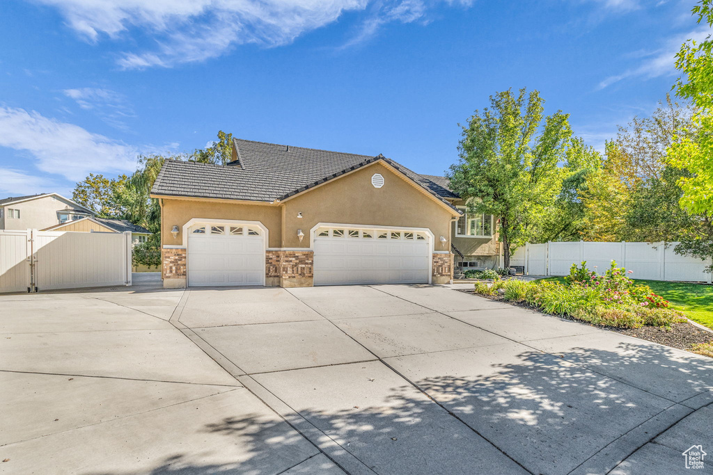 12267 S HIGH CREEK CIR Riverton, UT 84065