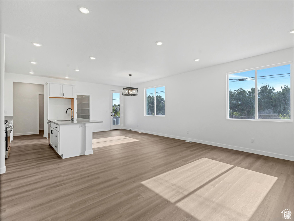 Photo 8 for MLS #2112210 at 1727 W Brocious Way #302