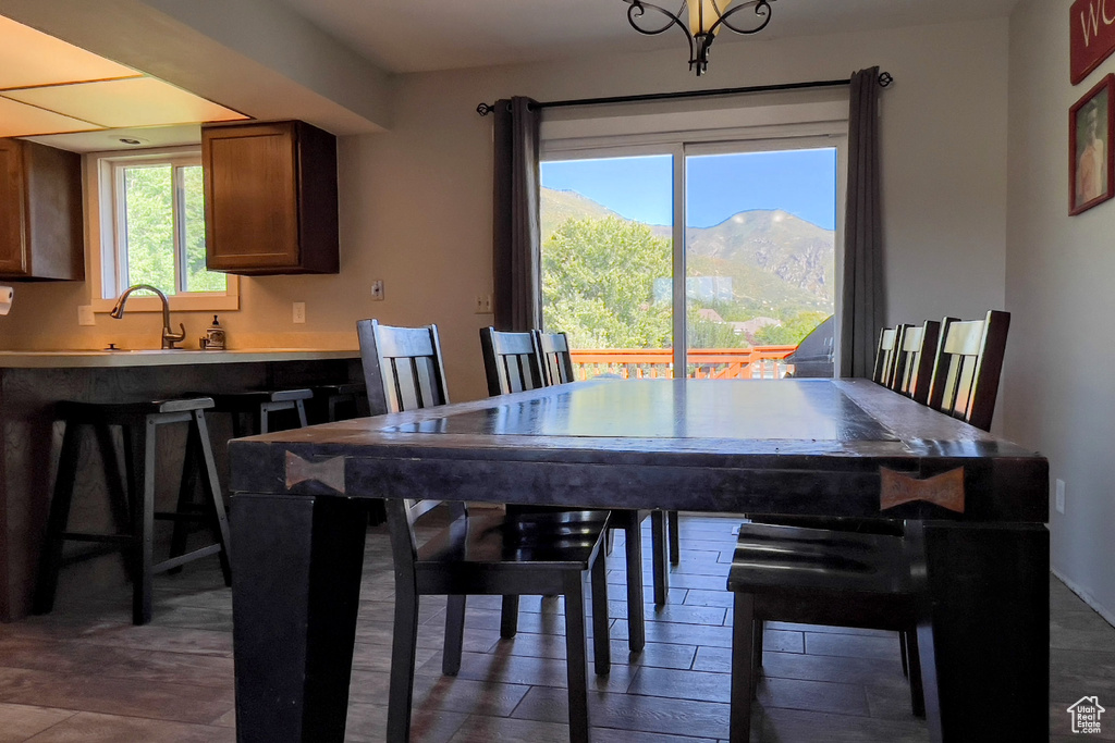 5670 S REDWOOD LN South Ogden, UT 84403