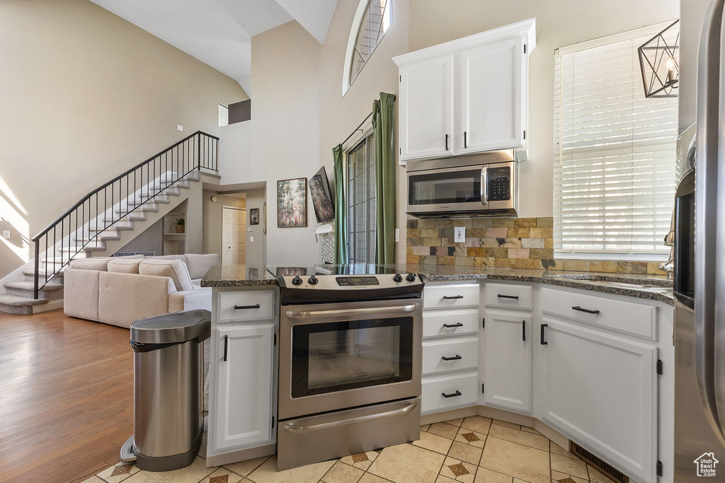 5387 S NEW HAMPTON DR Murray, UT 84123