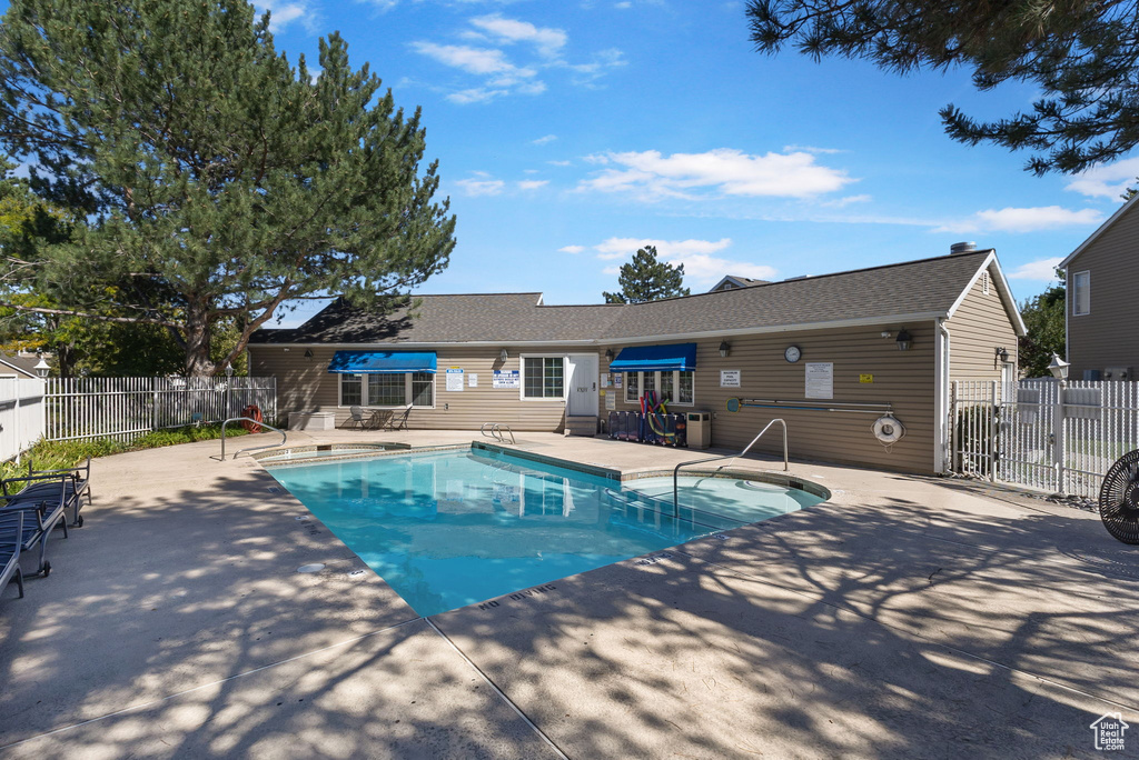 5387 S NEW HAMPTON DR Murray, UT 84123