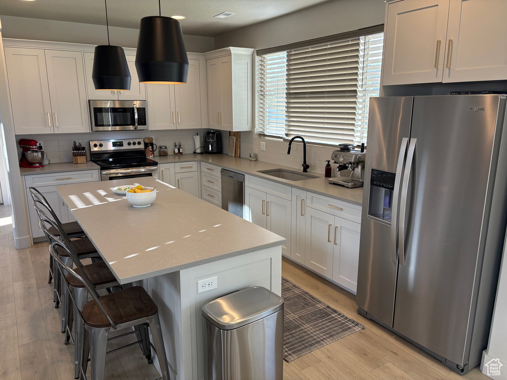 992 W 1910 S Syracuse, UT 84075