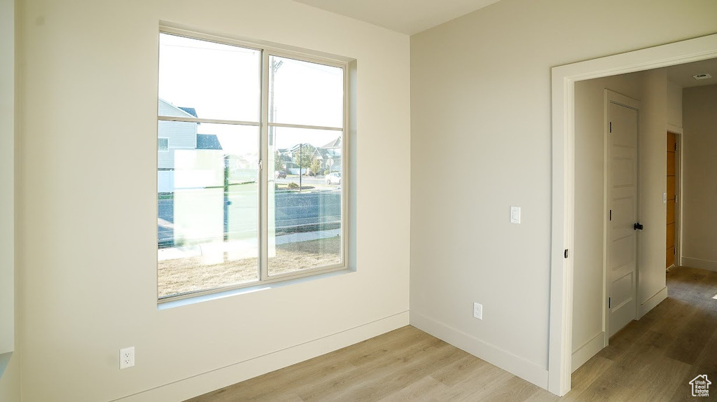 992 W 1910 S Syracuse, UT 84075