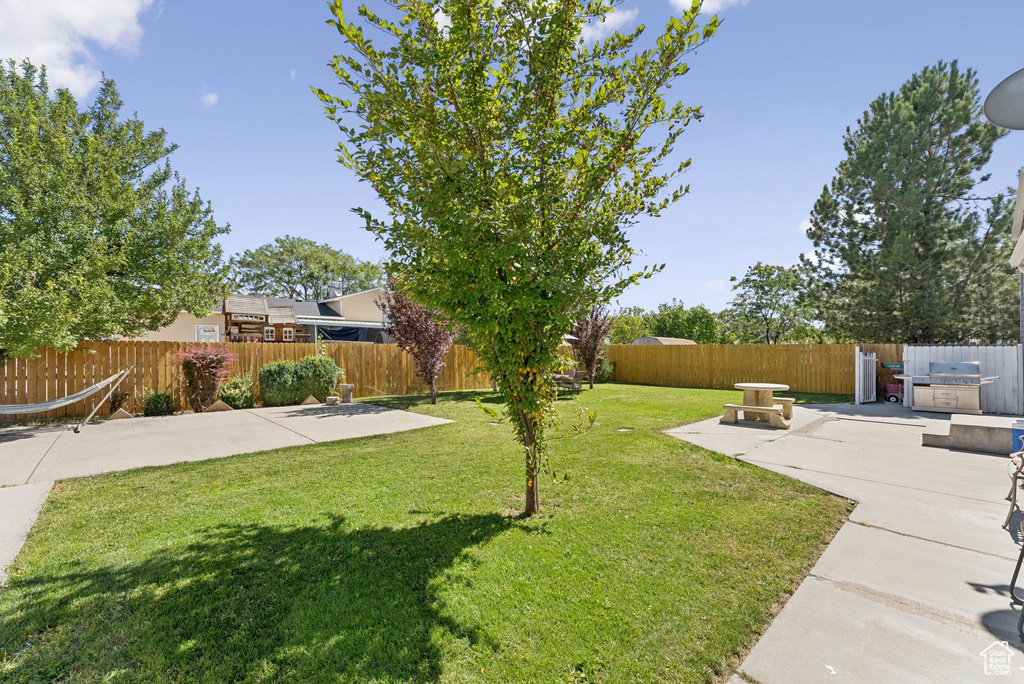 2949 S WINSTON DR West Valley City, UT 84128