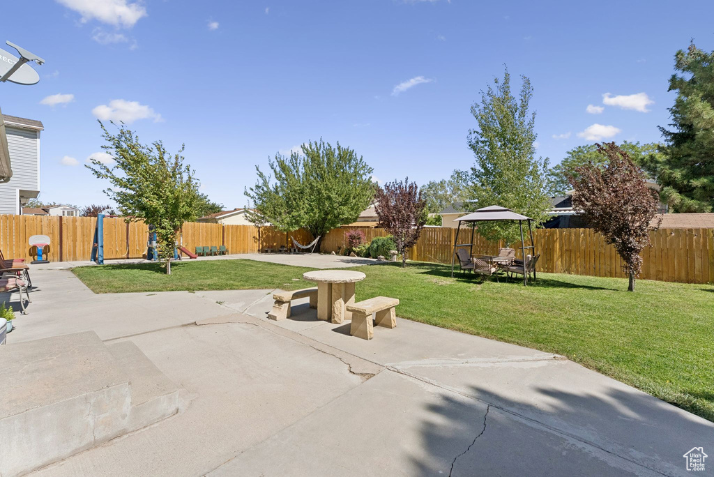 2949 S WINSTON DR West Valley City, UT 84128