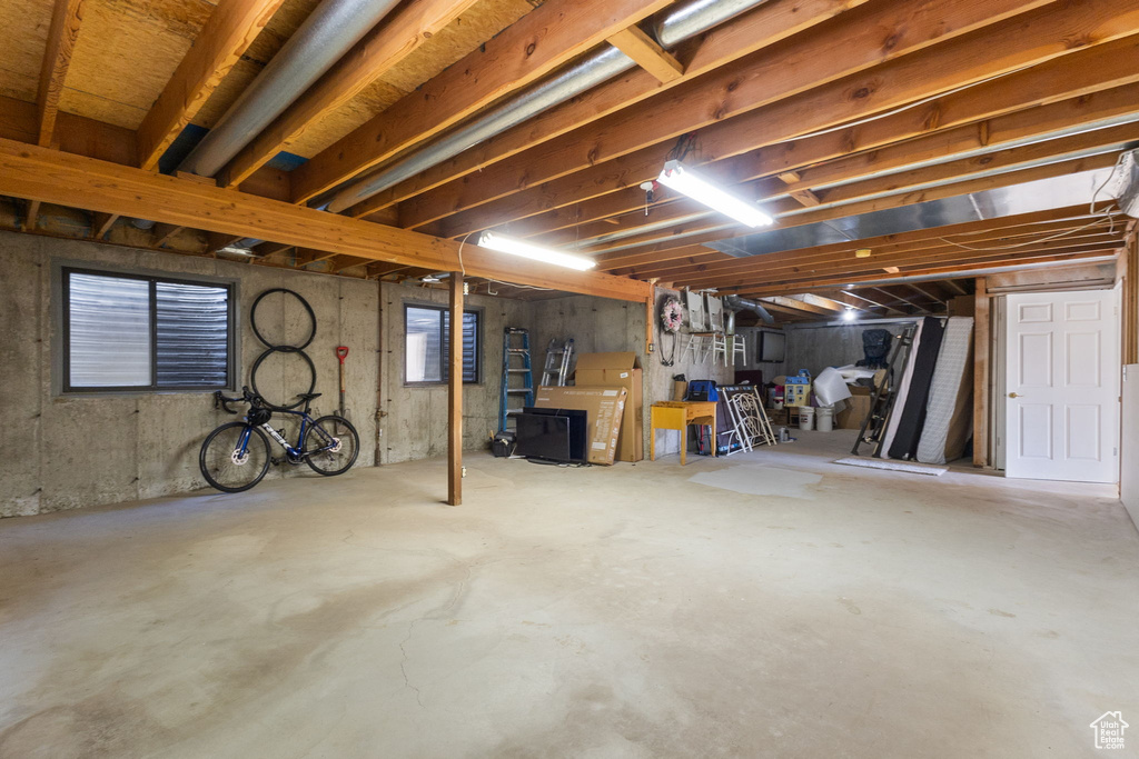 5760 S 1050 E South Ogden, UT 84405