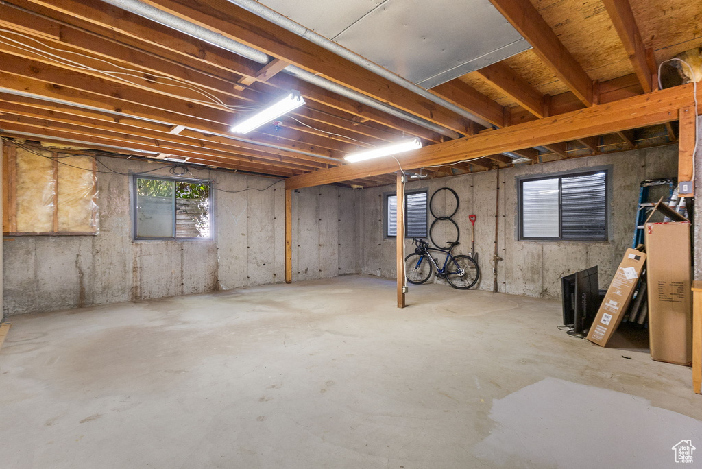 5760 S 1050 E South Ogden, UT 84405