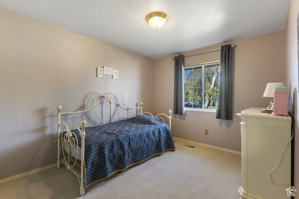 5760 S 1050 E South Ogden, UT 84405