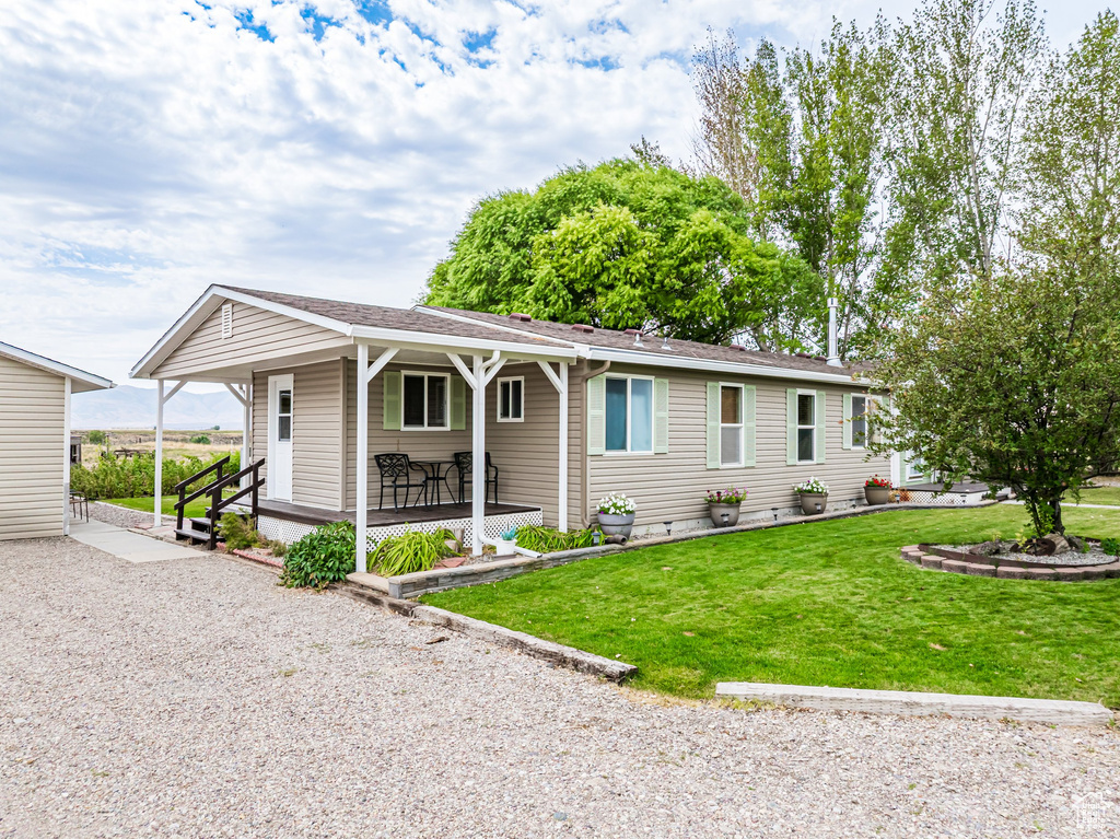 Photo 2 for MLS #2112271 at 3500 W 2800 North
