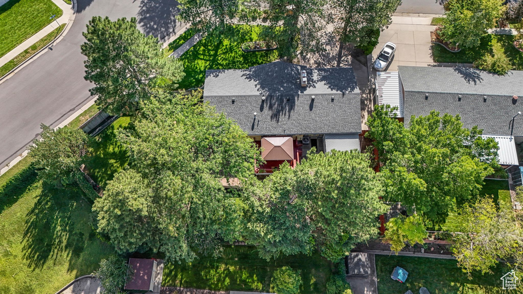 Photo 32 for MLS #2112275 at 5331 Queenswood Dr