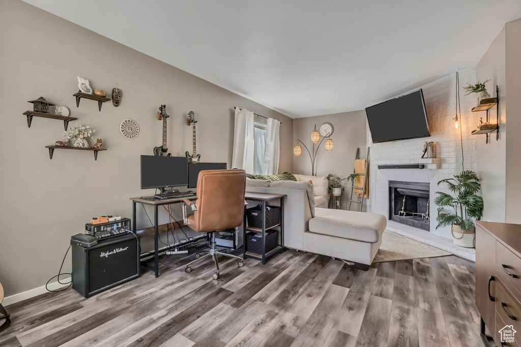 Photo 3 for MLS #2112288 at 4111 S Greyhackle Ln